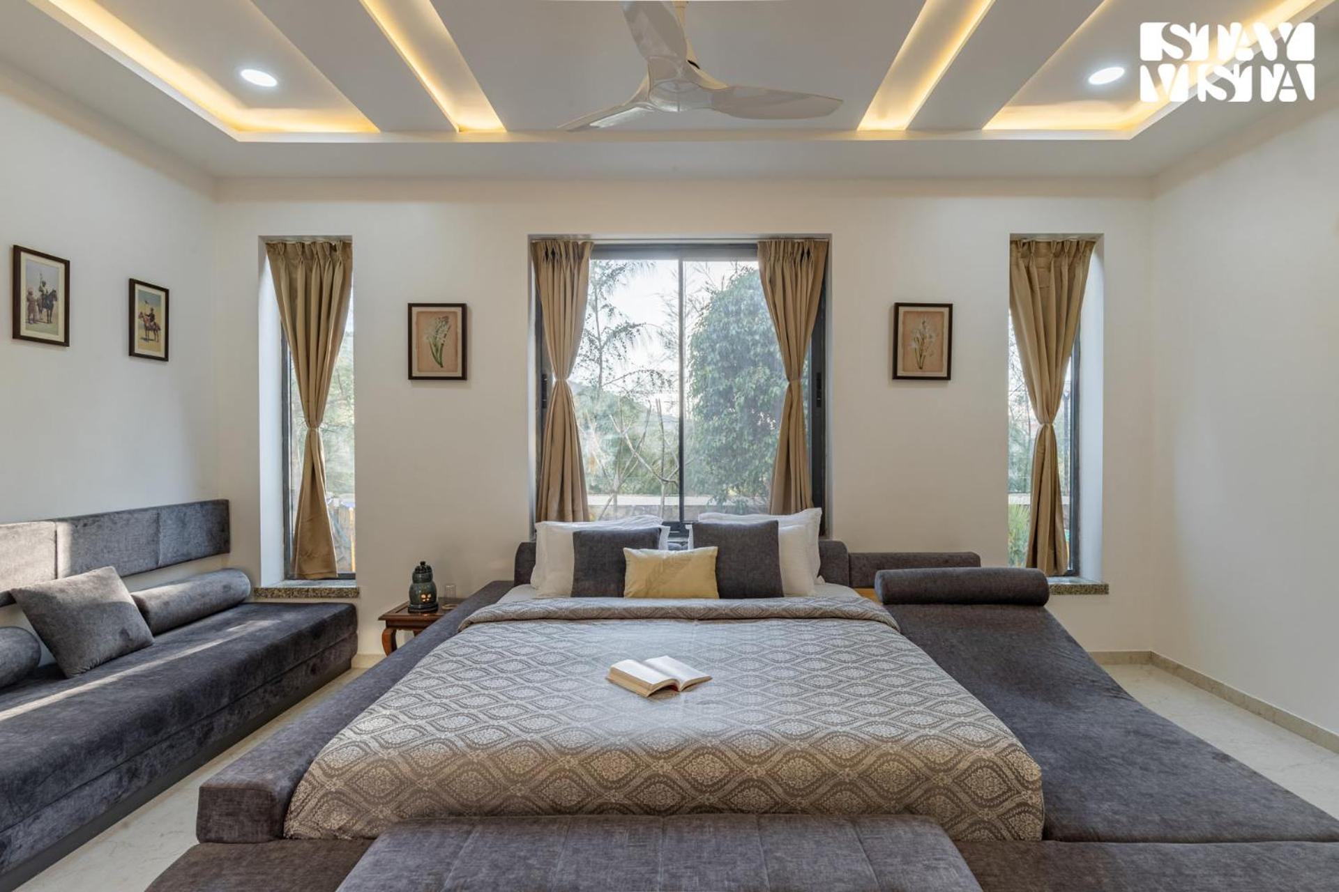 Stayvista'S Bella Dream - Mountain-View With Outdoor Pool, Lawn Featuring A Gazebo & Indoor Games Udaipur Exterior photo